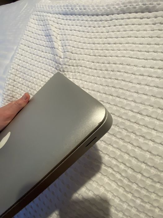 MacBook Pro 13.3 inch