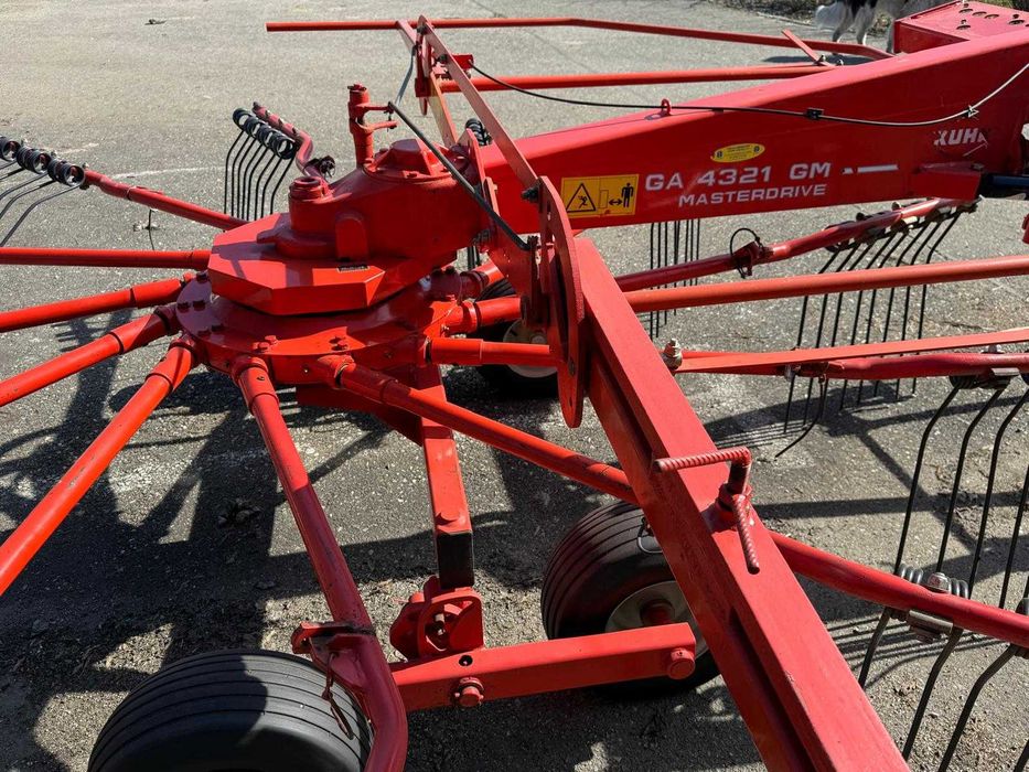 Grebla rotativa marca Khun GA 4321GM