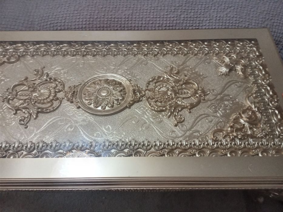 Jurnalniy stol sotuvda