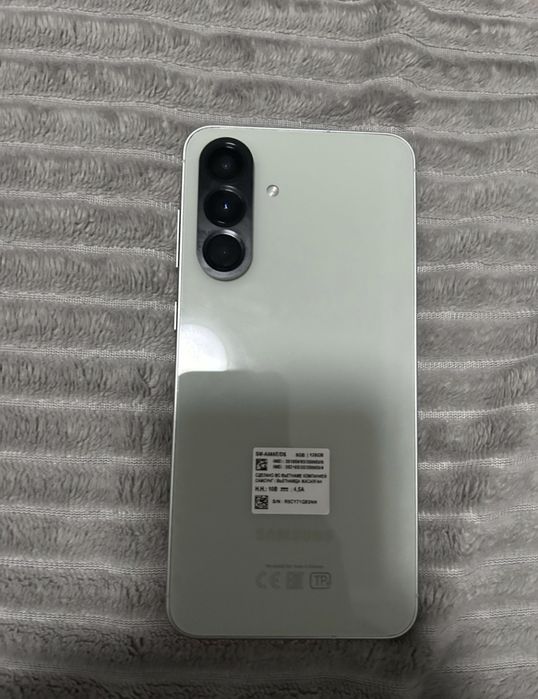 Samsung a56 и pocof4