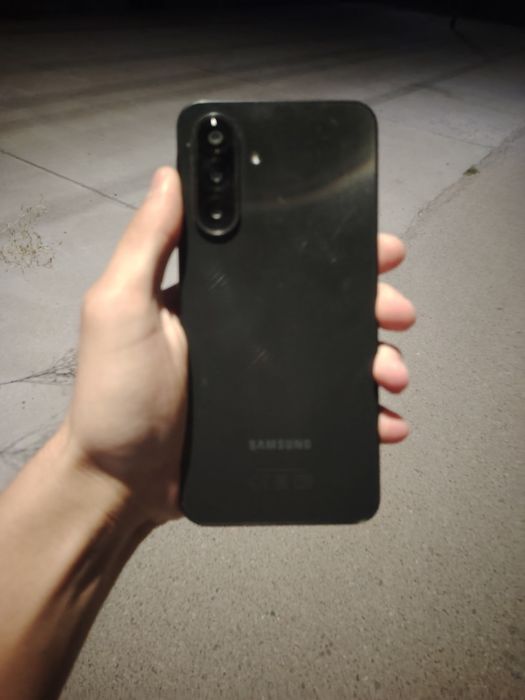 Samsung A17 128/6