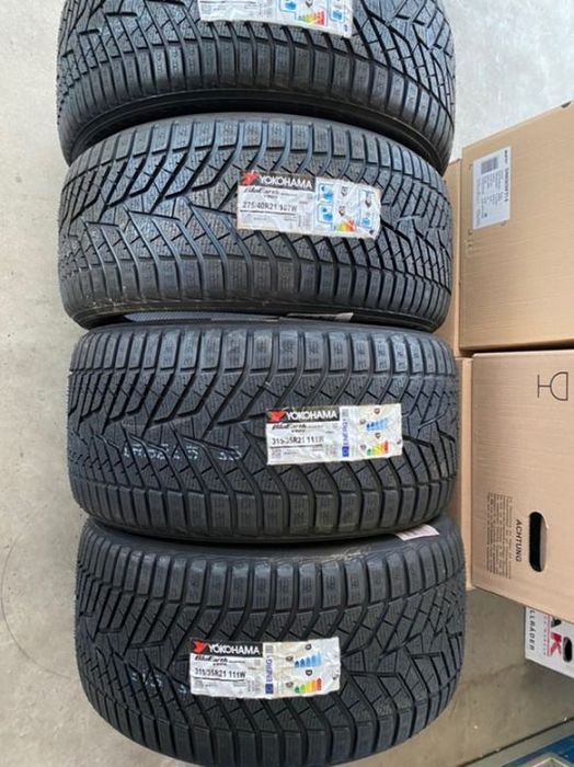 vand set anvelope 275/40/21-315/35/21 yokohama de iarnă noi