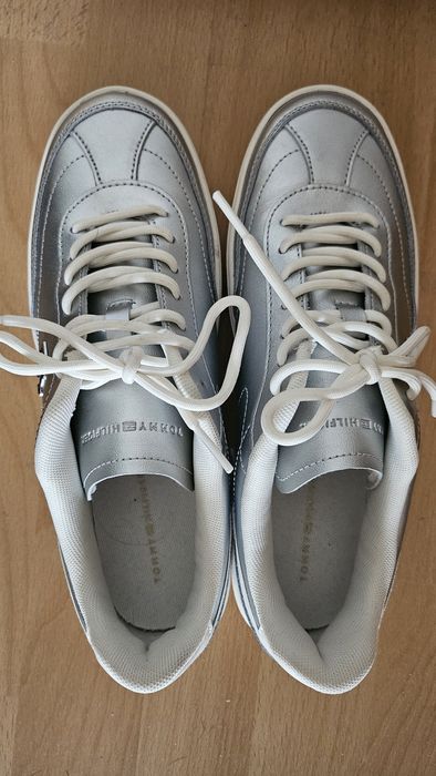 Кроссовки Tommy Hilfiger  40 р.