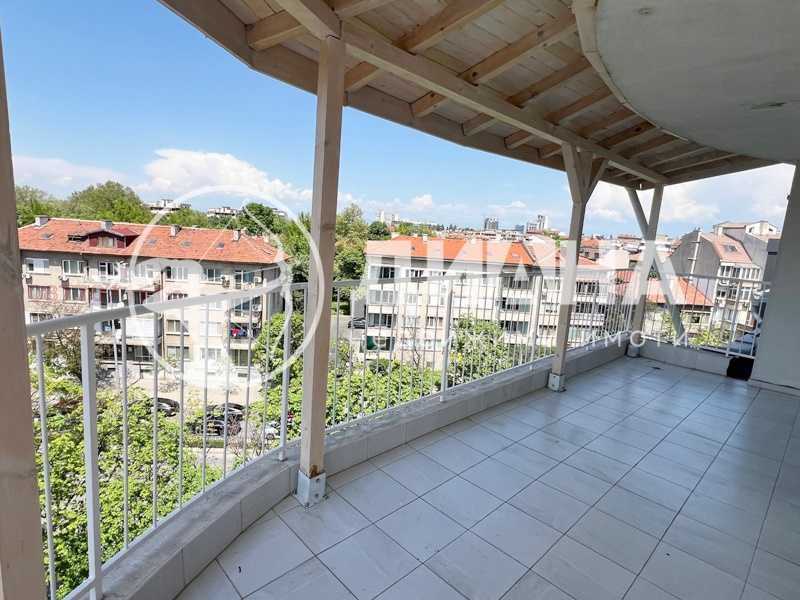 Продава се Тристаен апартамент в Пловдив, Център - 120 кв.м за 2709 €/кв.м - Снимка #11