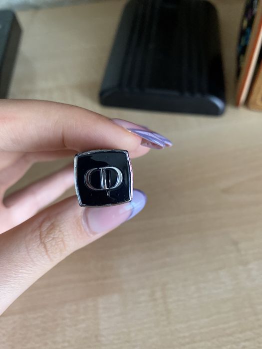 Помада матовая от Dior