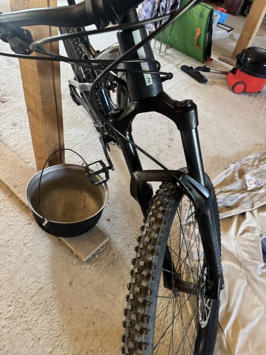 Bicicleta rockrider noua foar putin zgariata