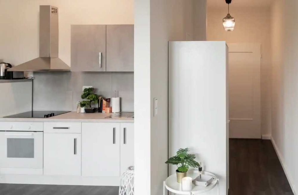 Дава се под наем Едностаен апартамент в Пловдив, Каменица 1 - 46 кв.м за 175 € - Снимка #1