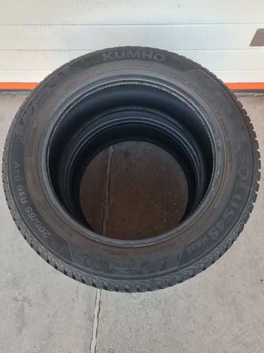 Всесезонни гуми 2 броя KUMHO Solus4S HA32 205 55 R16 дот 0521