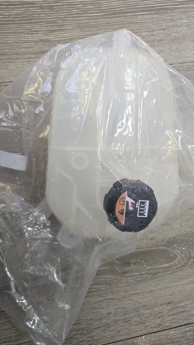 Расширительный бачок 25430-L1500 для Hyundai / Kia