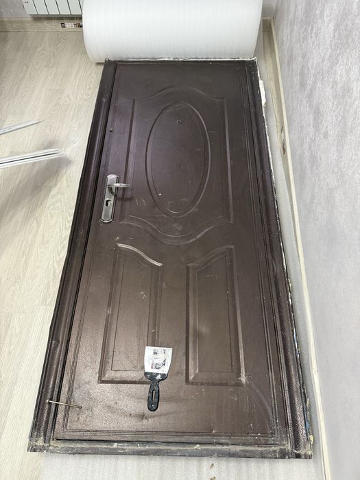Входная дверь железная