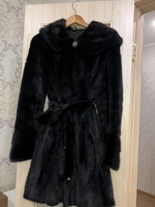 Продам норковую шубу