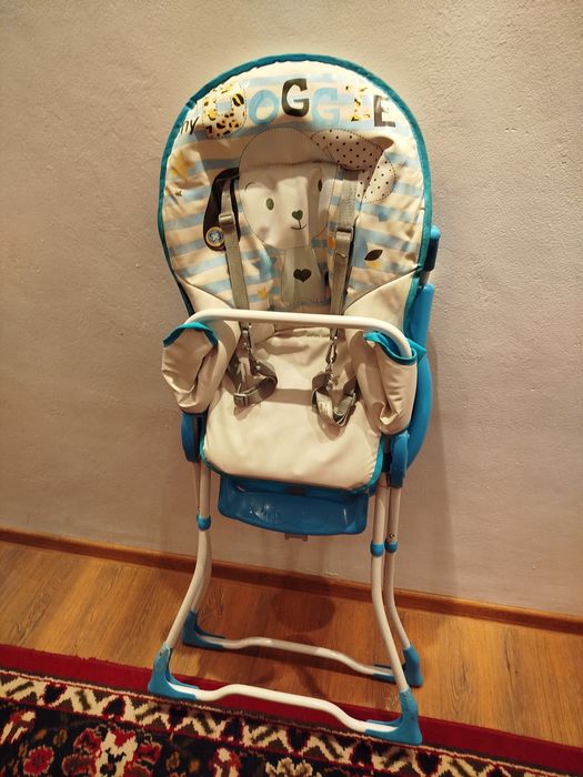 Scaun de masa bebe