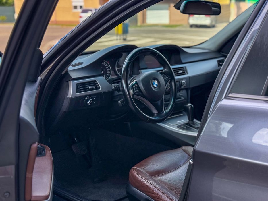 BMW 320D E91 Automat 2007