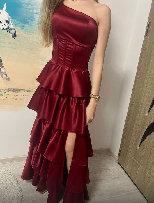 Rochie de ocazie,superba!