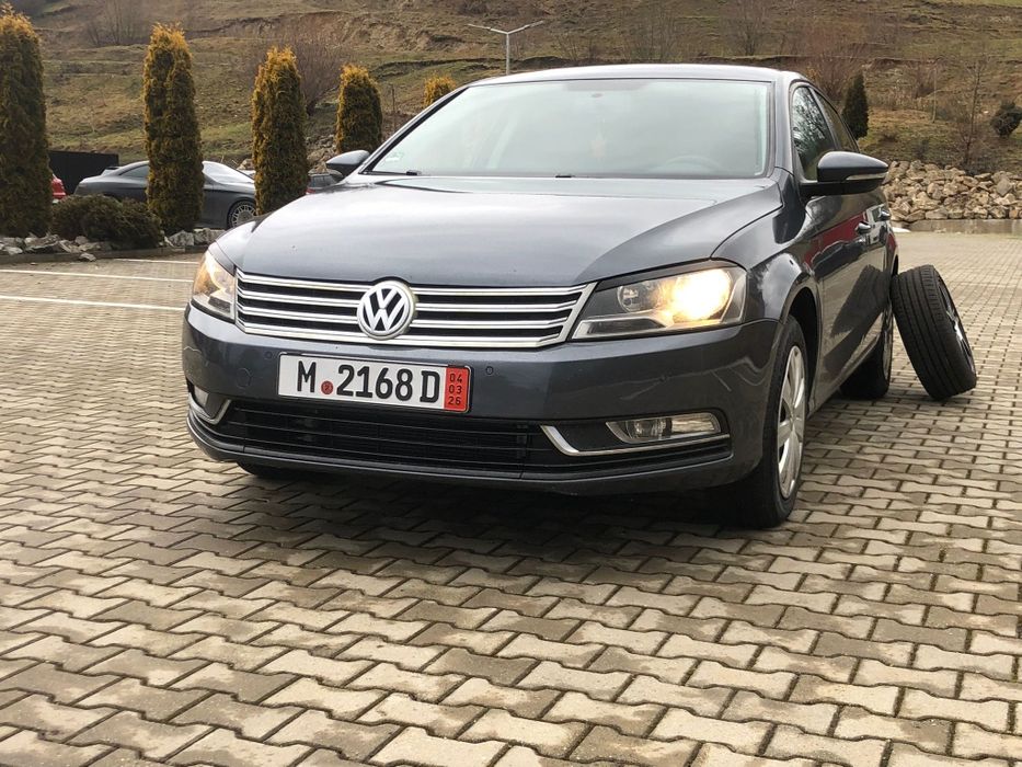 VW Passat an 2012 1.4 benzina 122cp climatronic parktronic jante euro5