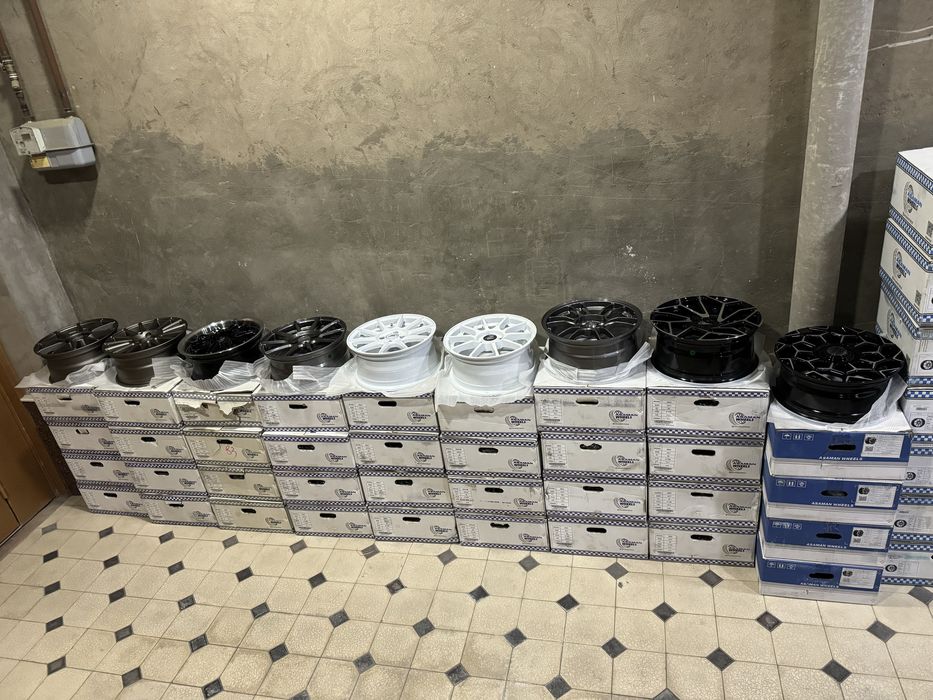 R-15 Sport ва Vossen Дискклар.