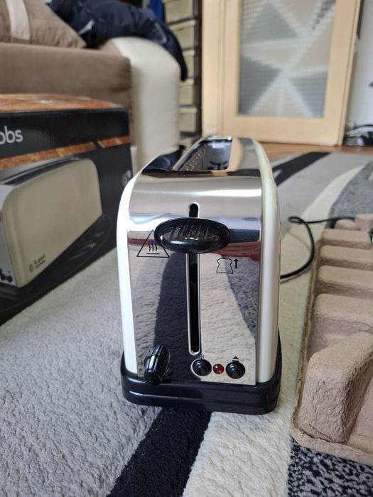 Тостер  Russell Hobbs