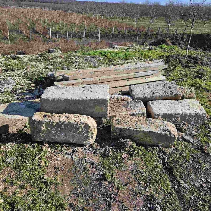 Дялан камък , дялън камък