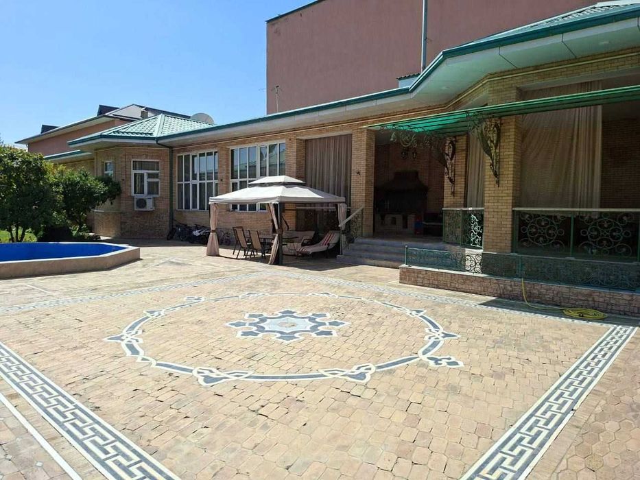 Юнусабад здание под представительство 1400 м² 16 комн 2 этажа 30 соток