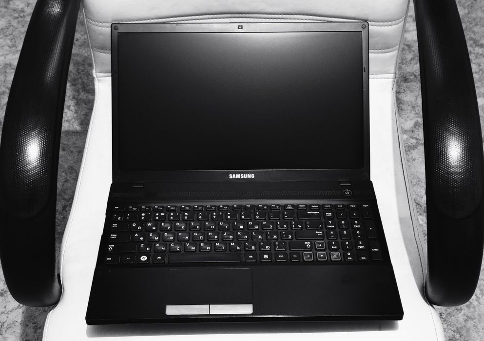 Ноутбук Samsung NP 305V5Z