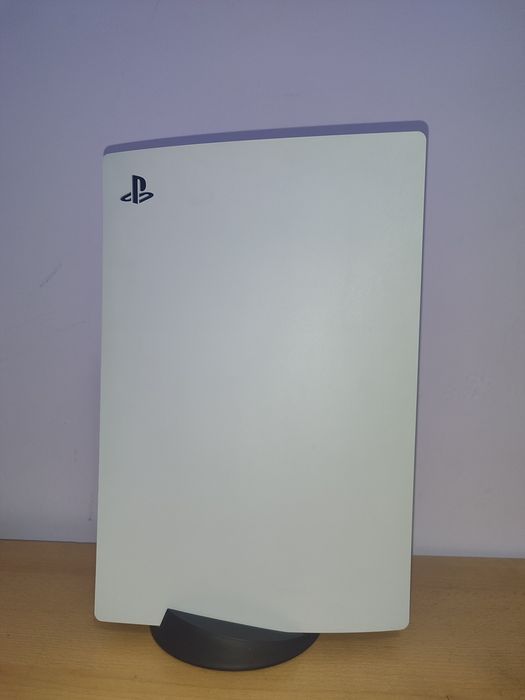 Продам Sony PlayStation 5