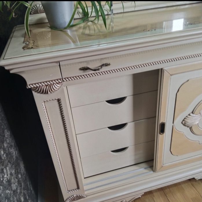 Продам комод с зеркалом!