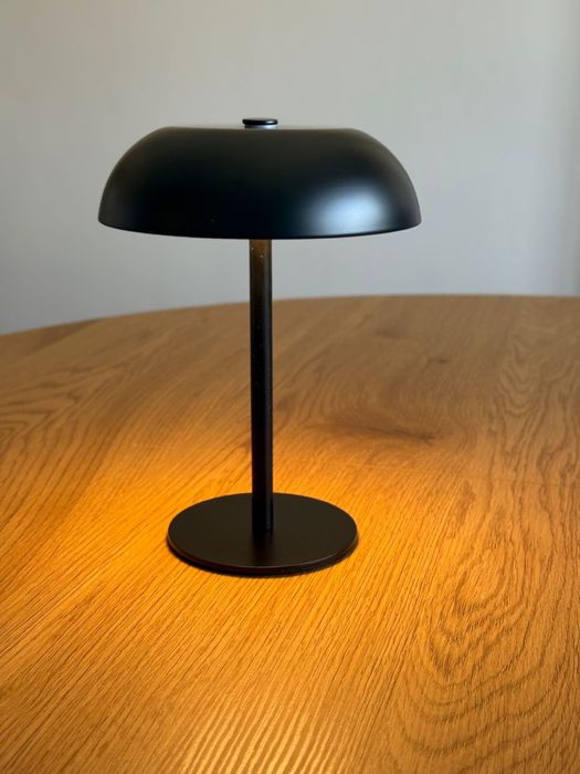 Стильный сенсорный ночник