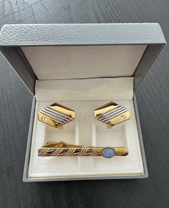 Комплект копчета за ръкавели и игла