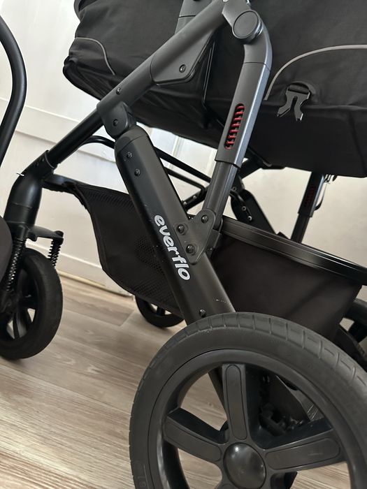 Продаю коляску трансформер  3 в 1