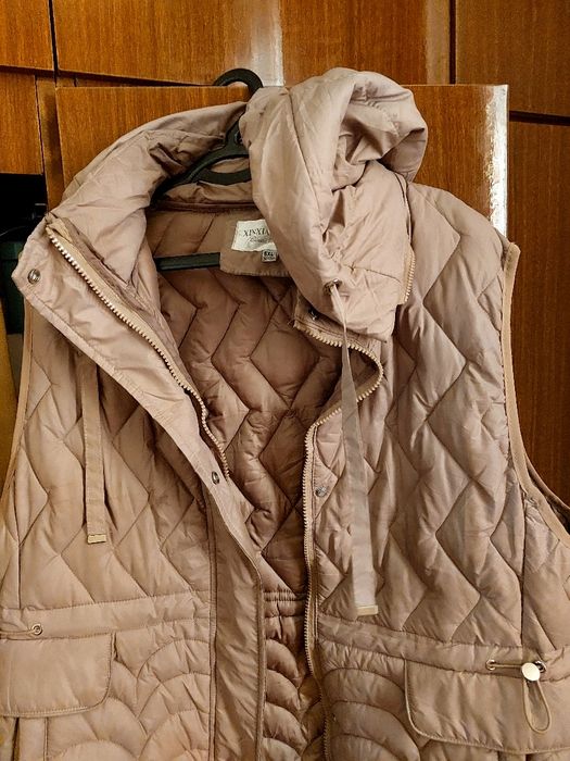 Утеплённые  модная безрукавка