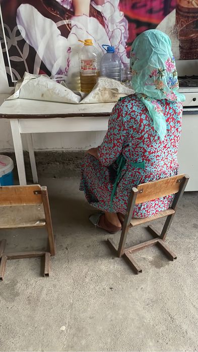 Кухный стол стуля