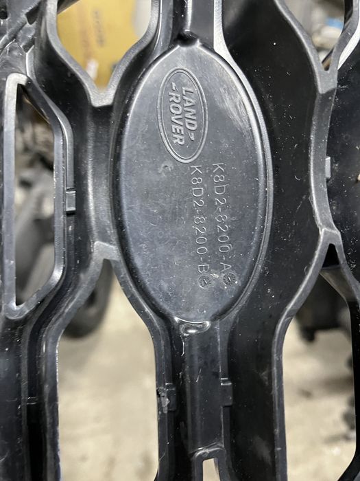 Решетка Land Rover Evoque 19-20г