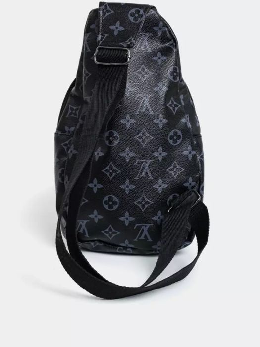 Erkaklar uchun barsetka sumka ikki xil rangda:qora va jigarrang