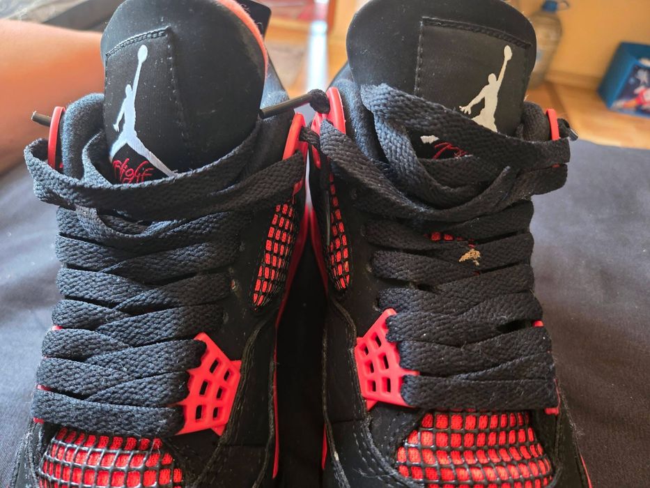 Jordan обувки!!!