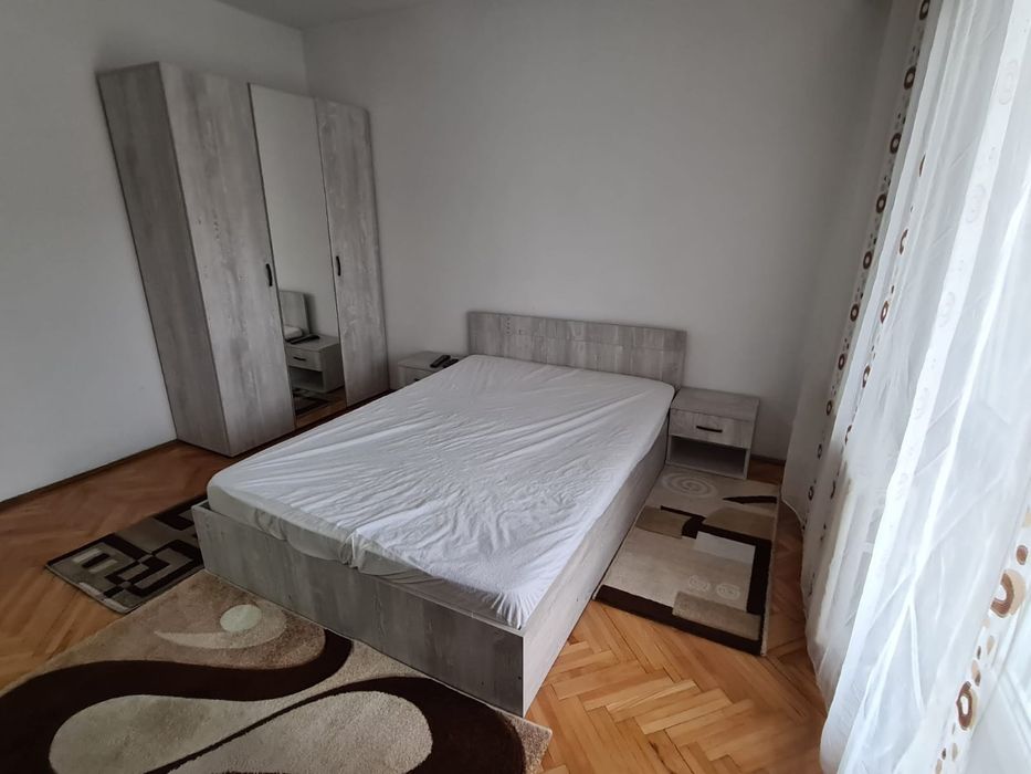 Chirie Ap 2 cam. DECEBAL