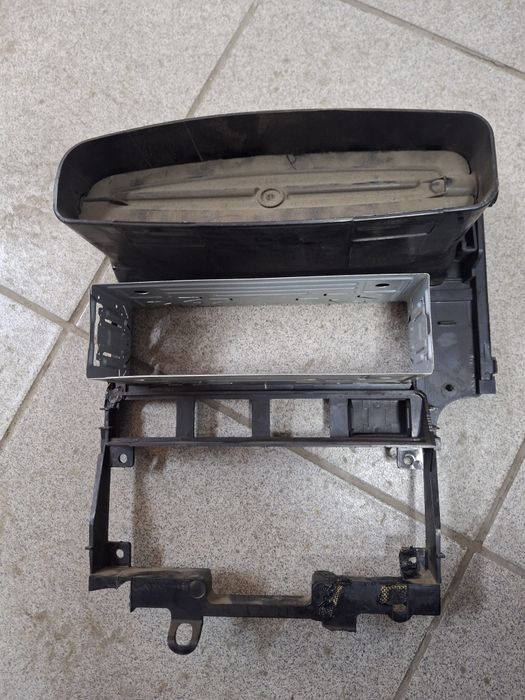 Рамка центральная Пассат Б3