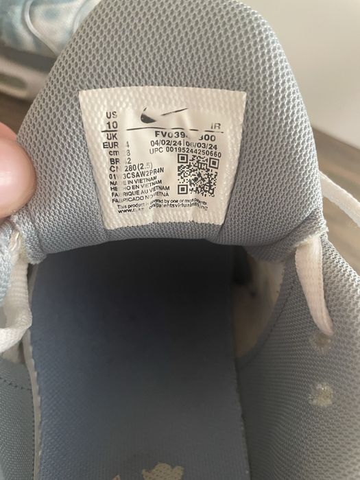 Nike Tn 44 size.