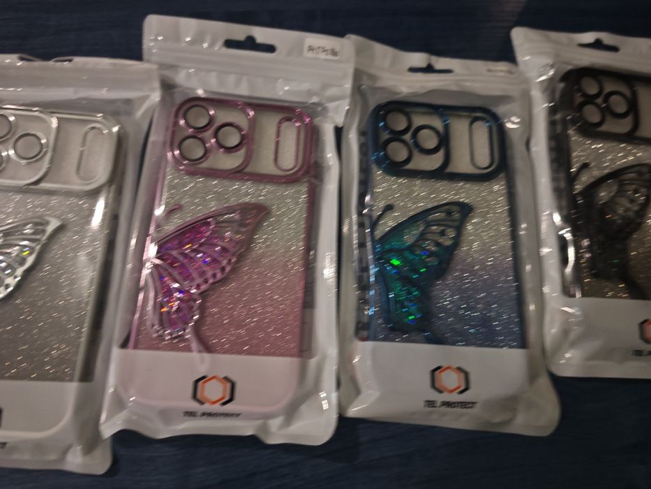 Iphone 17 Pro Max блестящ гръб с пеперуда