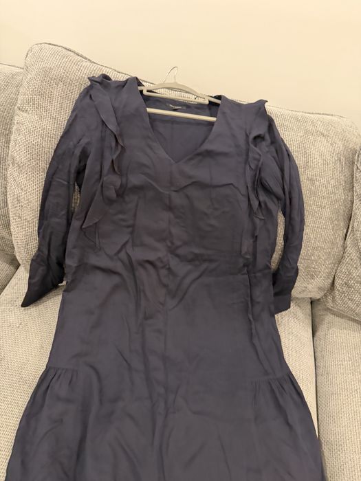 Отдам все вещи за  50000