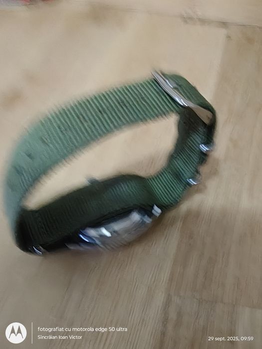 Se vinde ceas Soniko vintege. Funcționează foarte bine.