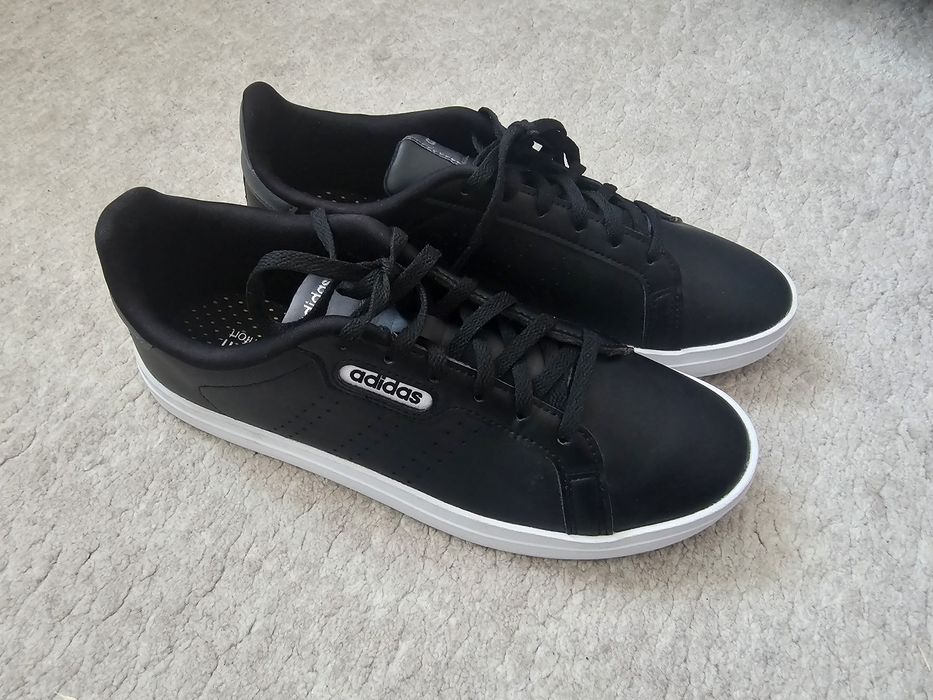 Нови сникърси Adidas