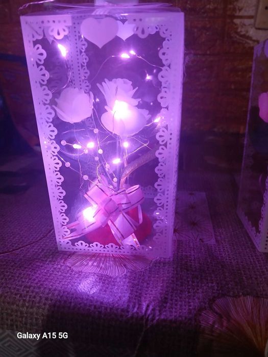 Cadouri cu led trsndafiri de sapun