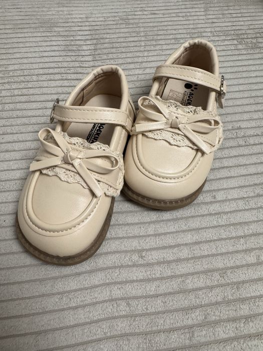 Детски официални обувки