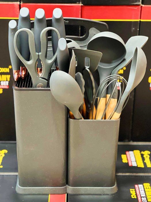 Набор кухонных принадлежностей