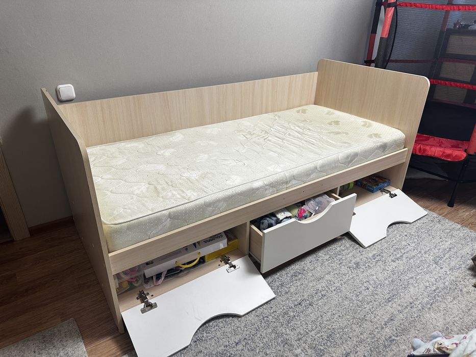Продам детскую кровать