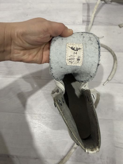 Коньки фигурные 34 размер