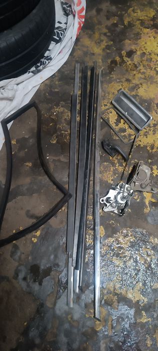 Продам стекла на Ваз