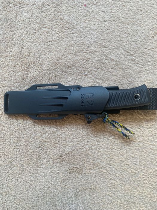 Cutit Fallkniven R2 Scout