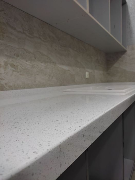 Столешницы из кварца и акрила любой сложности!!!