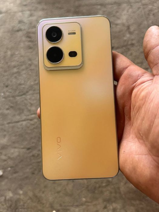 VIVO v25 e 128 GB B/U